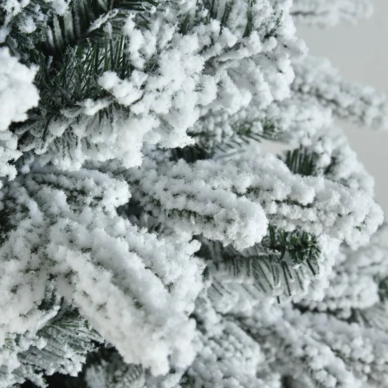 Arctic Frost Grandeur – White Pine & Festive Scene Set