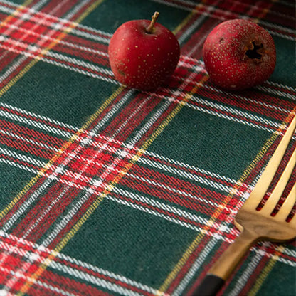 Festive Check – Christmas Themed Tablecloth for Joyous Gatherings